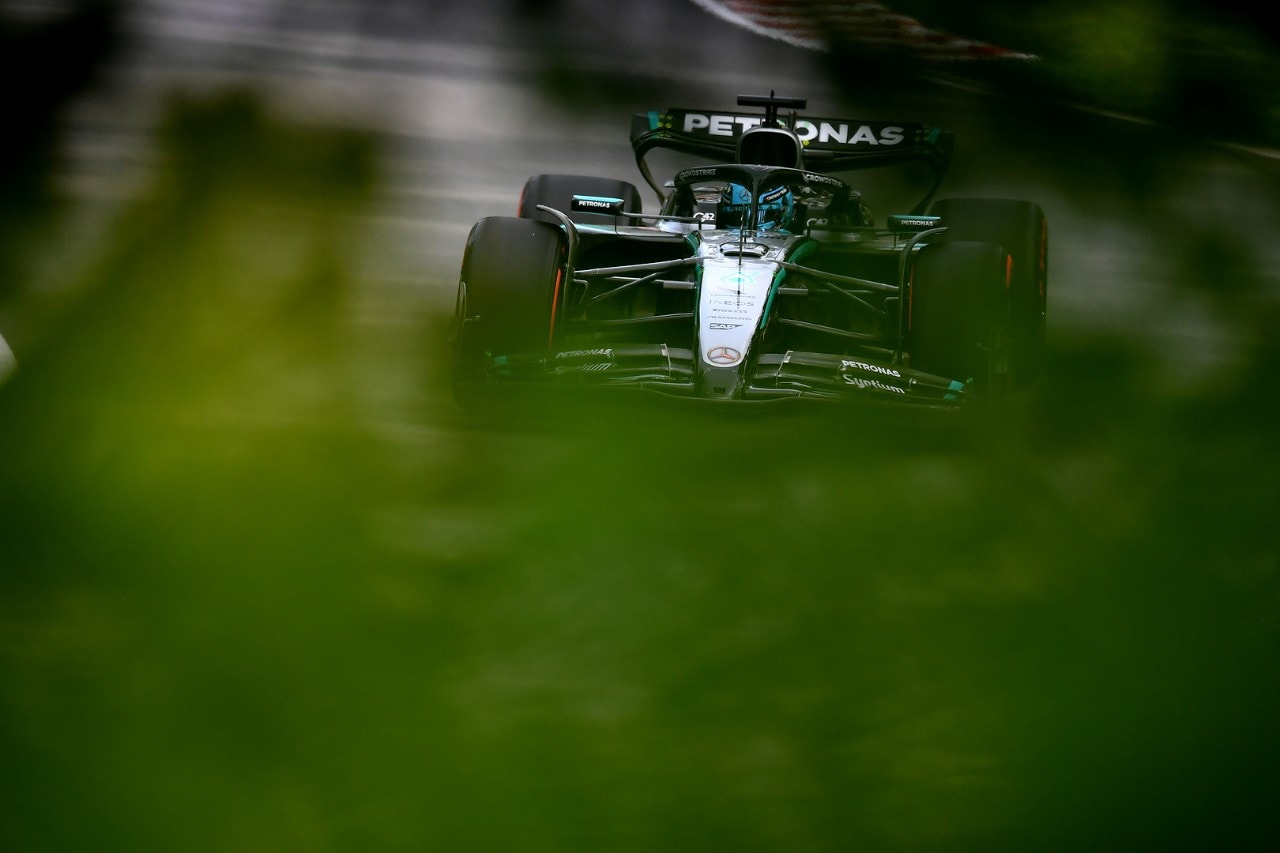 Russell conquista la pole a Montreal