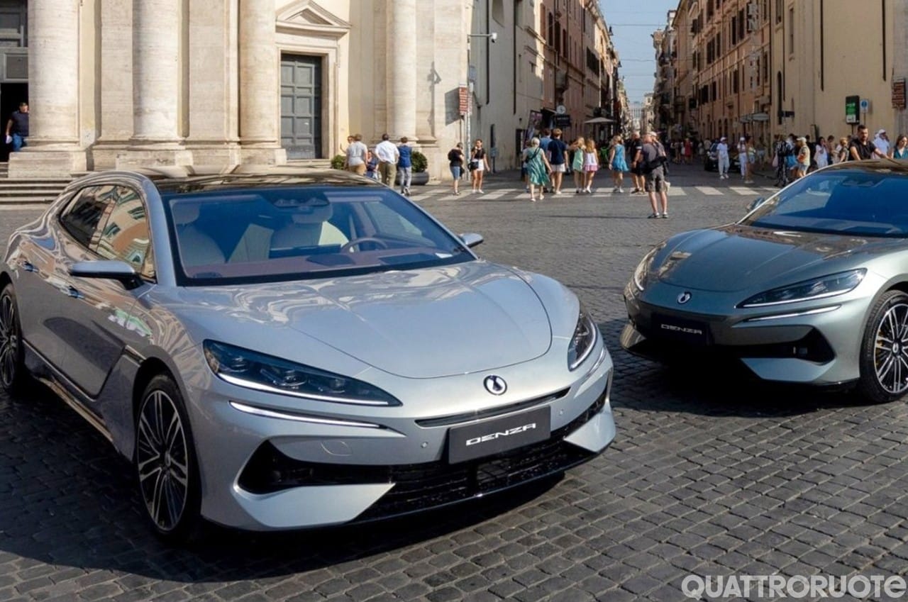 La Grazia di Sorrentino: il Presidente viaggia sulla Denza Z9, elettrica cinese