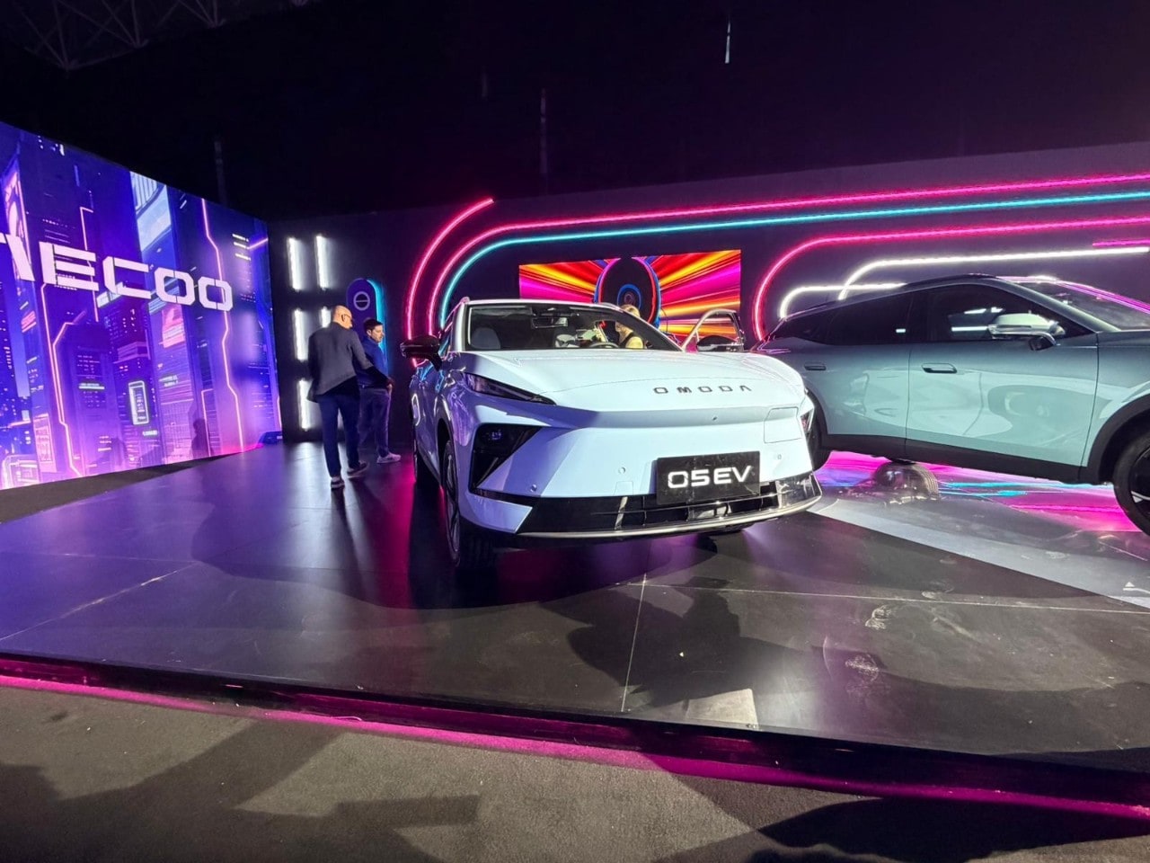 Omoda 5 cresce e cambia segmento: più grande, più in alto. Le foto del restyling