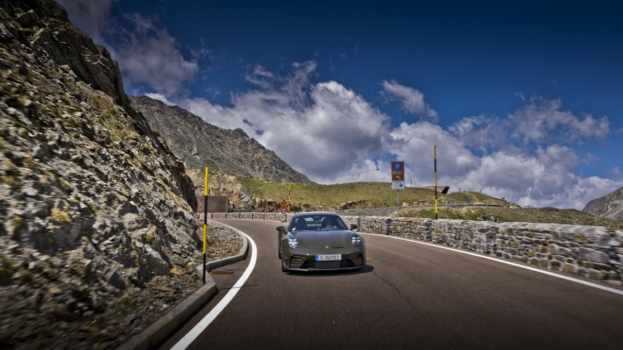 Arriva anche in Italia la Porsche 911 GT3 Bergsport, serie speciale dedicata alle Alpi