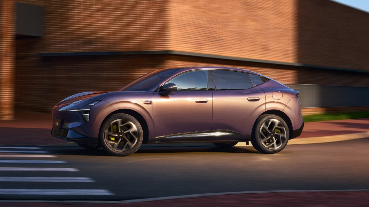 Xpeng punta sull'Europa con una SUV coupé che supera i 1.000 km di autonomia