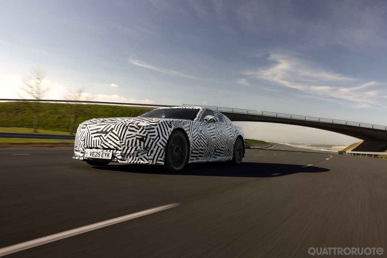 Ho guidato la Jaguar elettrica, nata per pochi: “Sarà moderna anche nel 2033”