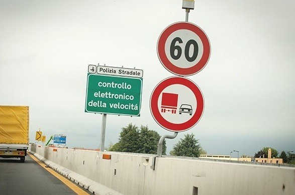 Autostrade in Sicilia, nuovi limiti su 170 km: auto a 90 all'ora, camion a 60