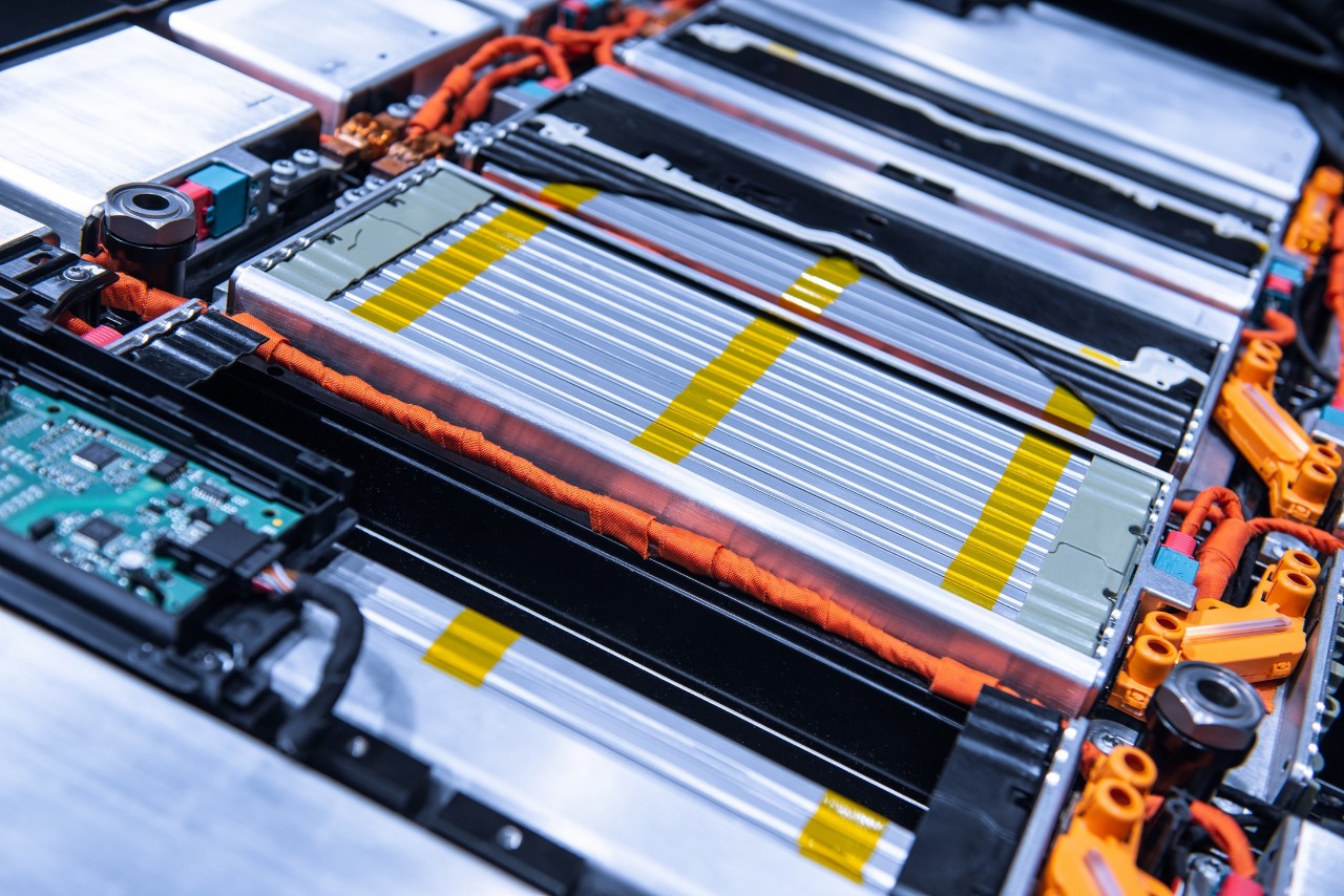 L'Europa assembla le elettriche, ma l'Asia controlla le batterie