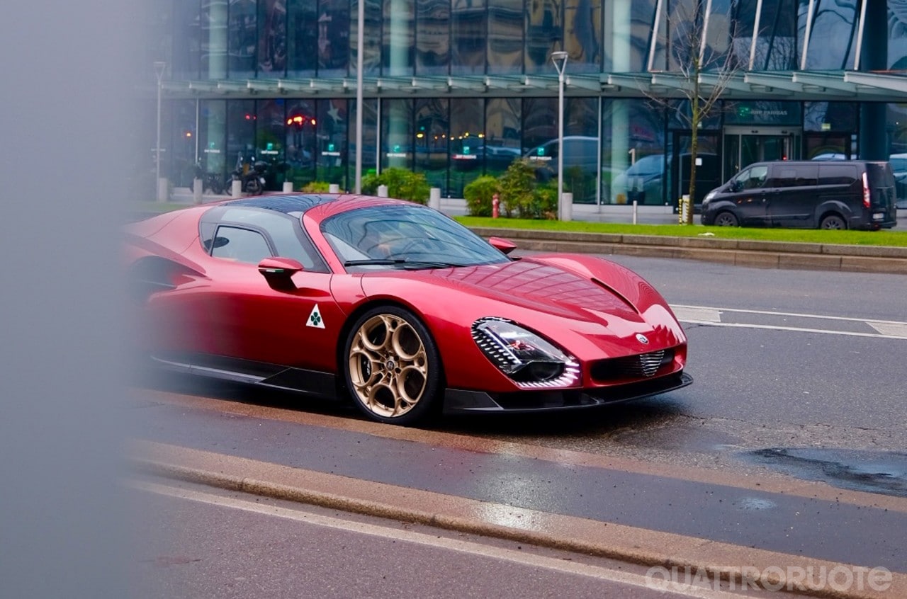 Avvistata l’Alfa Romeo 33 Stradale: ne produrranno solo 33 al mondo