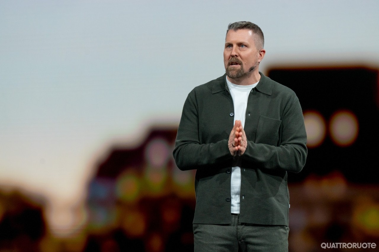 Ricarica, AI e megacasting: ecco perché non è un’elettrica come le altre