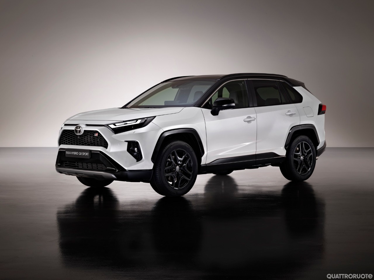 La Rav4 è l’auto più venduta al mondo: ecco i piani per l’Italia