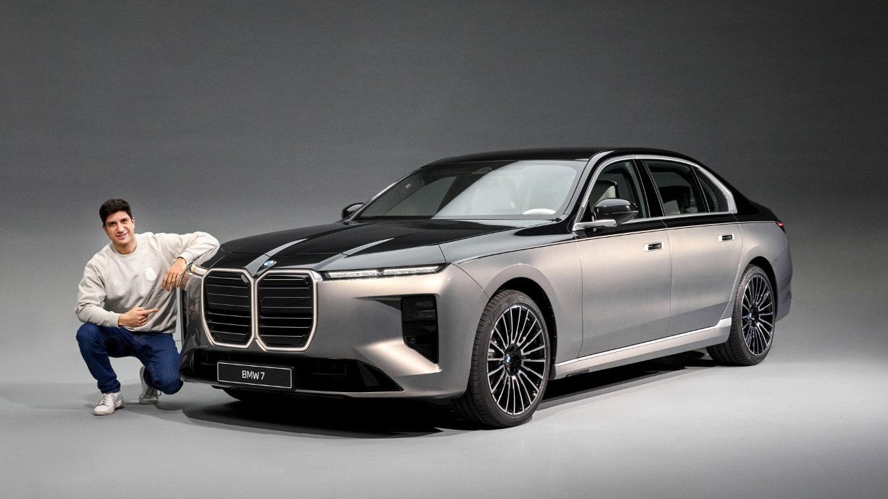 La nuova BMW Serie 7 cambia volto: l'elettrica ha più di 700 km di autonomia