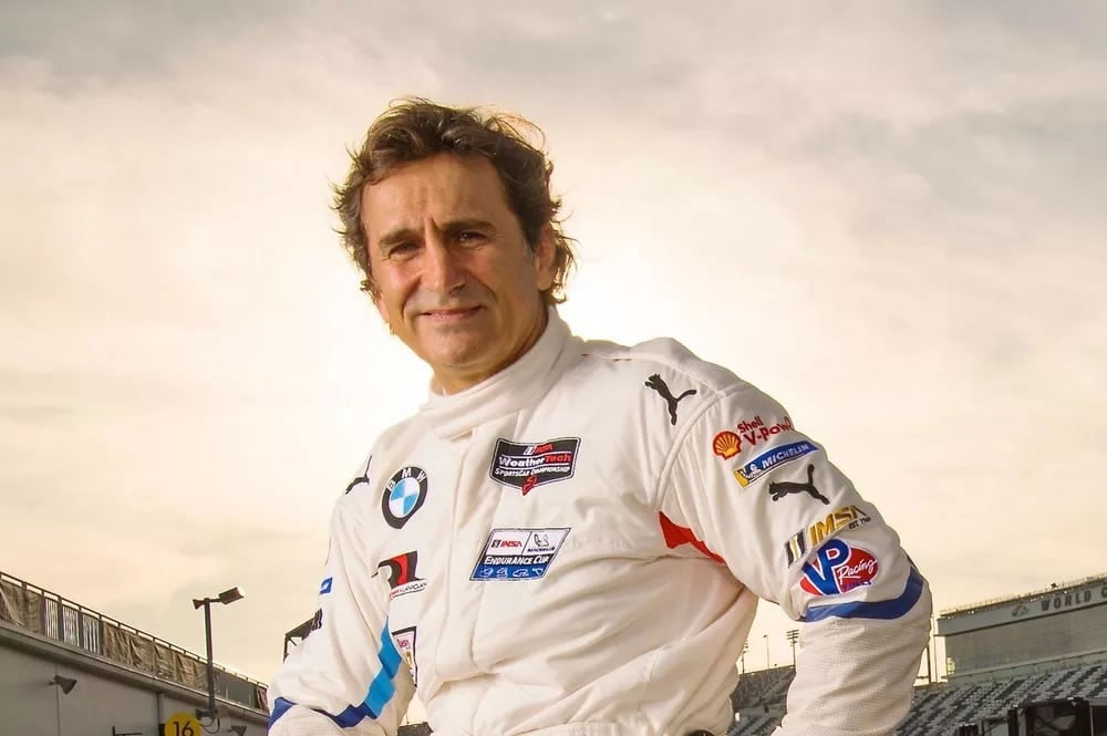 Alex Zanardi, campione oltre le piste: addio a un simbolo dello sport 