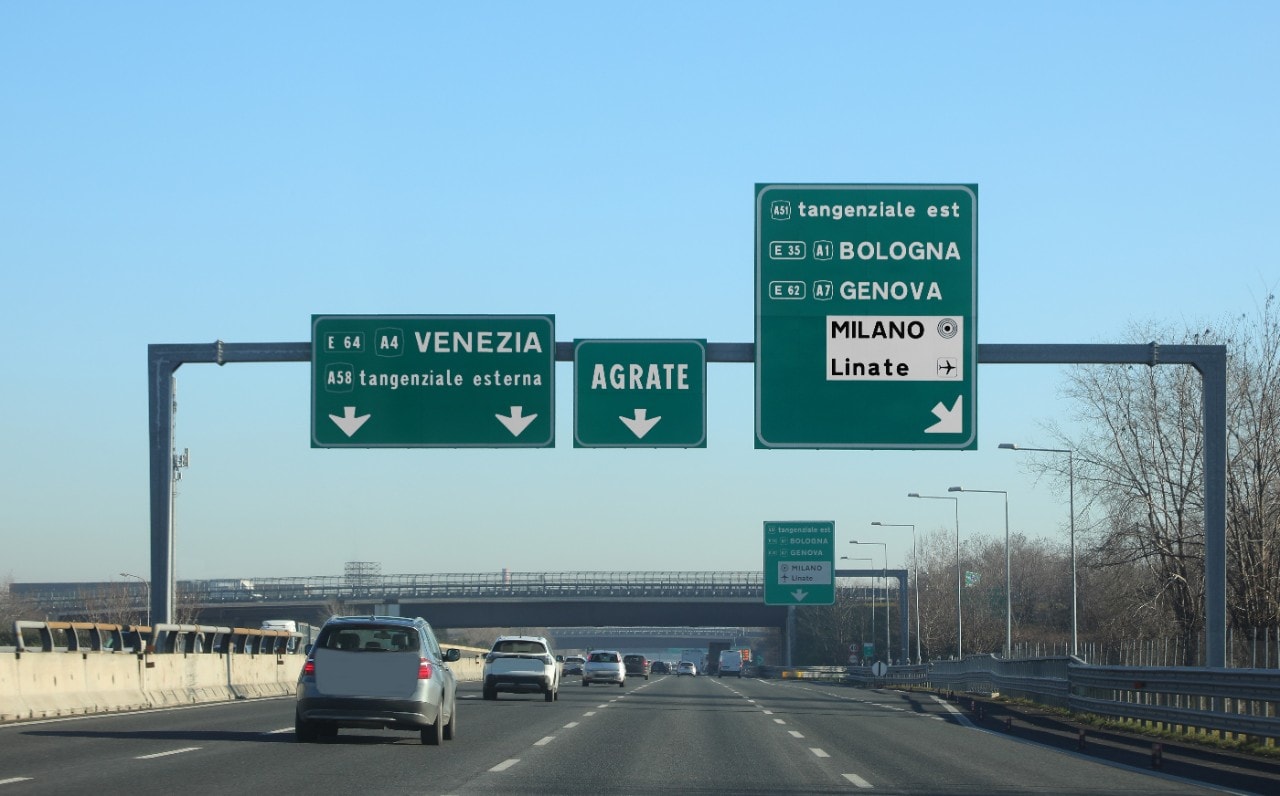 Mai sotto i 100 km/h: dove cambierà la regola sulla corsia di sinistra