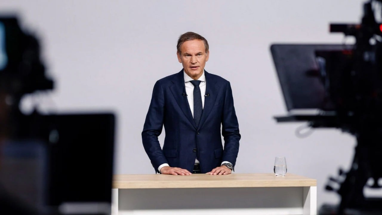 Fischi al CEO, siti in bilico e 50 mila esuberi: per Volkswagen è il momento della verità