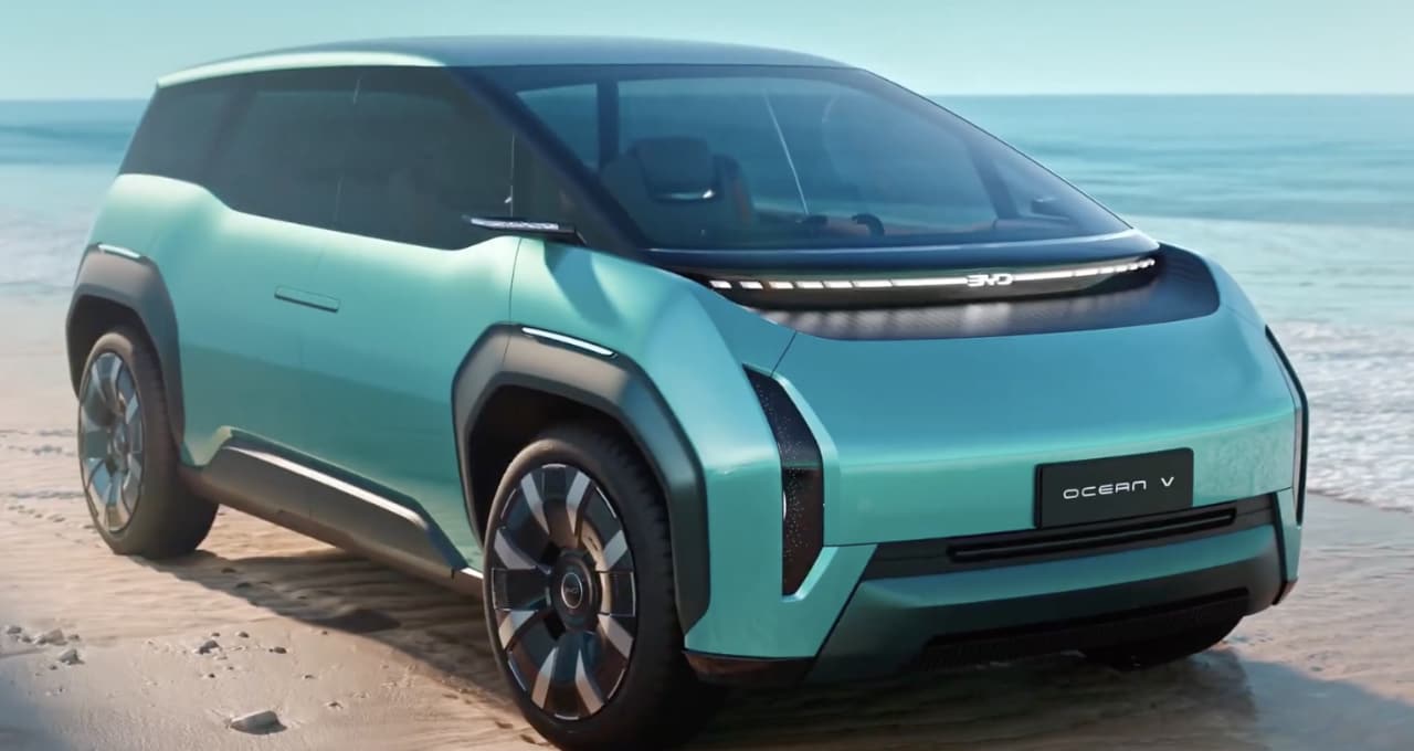 La nuova monovolume BYD ha lo “scalino” come la Fiat Multipla