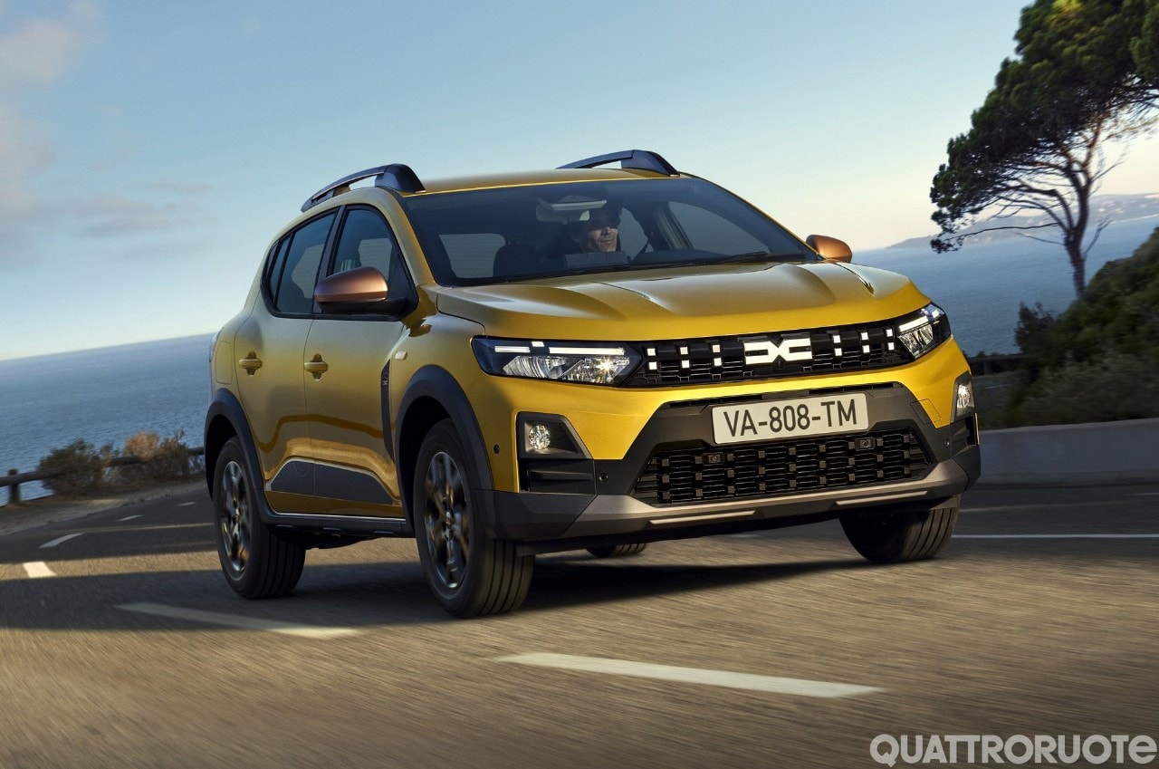 Sandero 2026, arriva il full hybrid: le novità e i prezzi di Streetway e Stepway - VIDEO