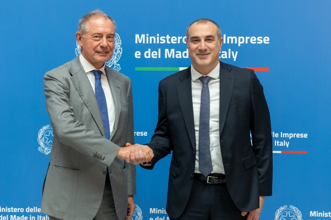 Stellantis entra in AI4I e Chips-IT per puntare su AI e semiconduttori