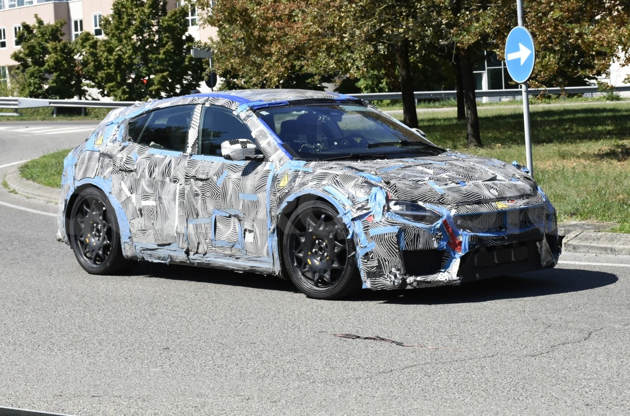 Le nuove foto spia della Elettrica