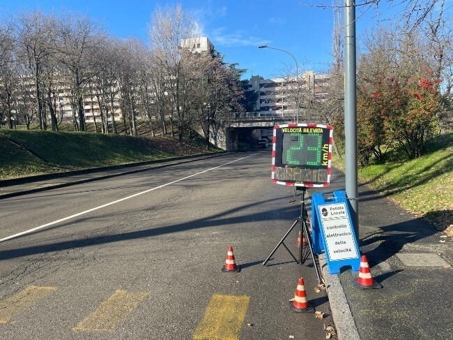 Roma, autovelox mobili nella Ztl: cosa si rischia oltre il limite dei 30 km/h
