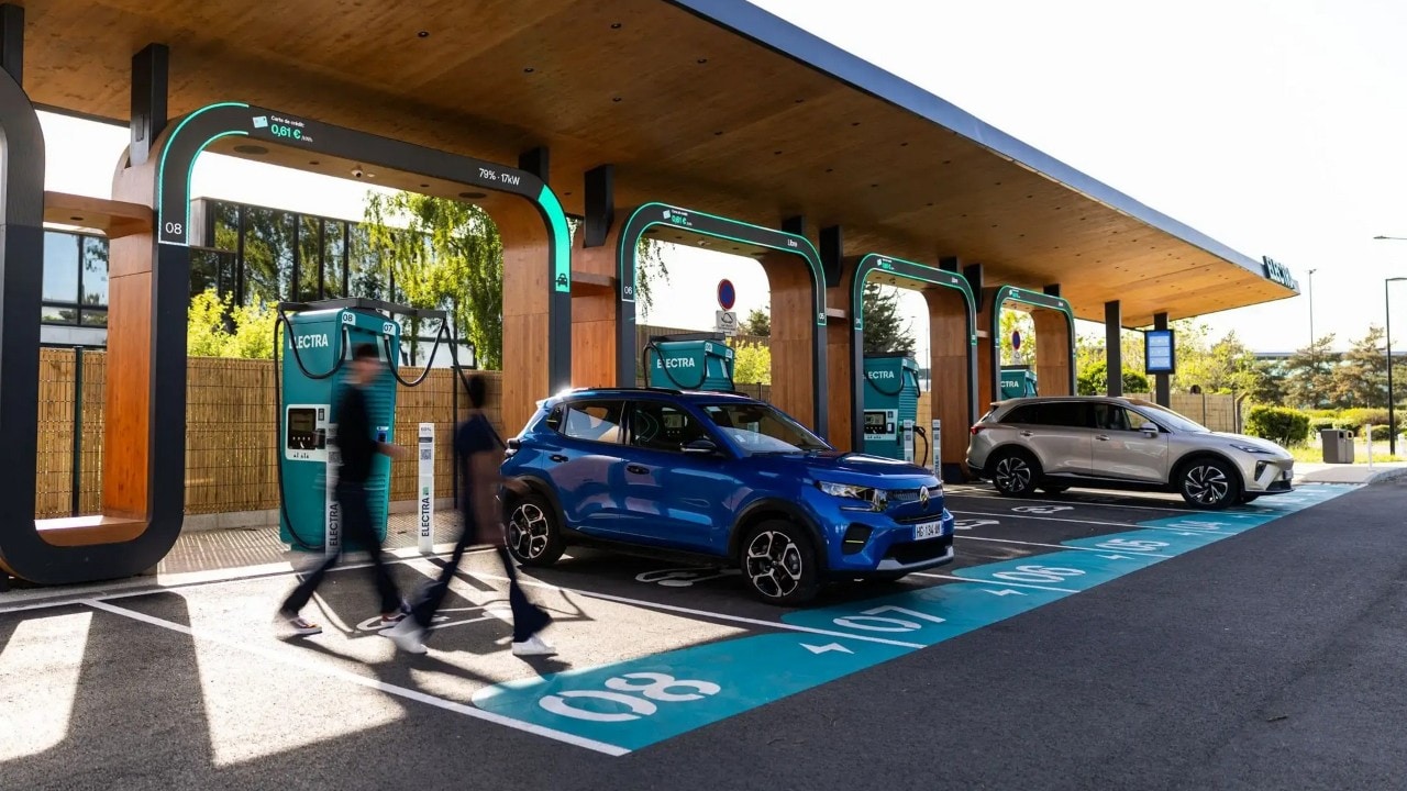 Electra inaugura a Peschiera del Garda la sua prima stazione di ricarica da 1.000 kW