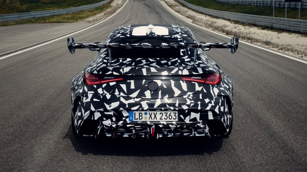 Mercedes-AMG Mythos: aerodinamica da pista e nuovo V8 per la CLE più estrema
