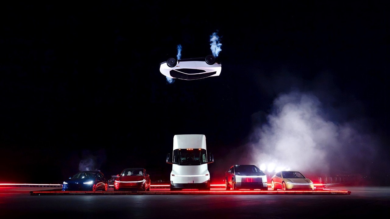 Roadster, "l'ultima Tesla da guidare": cosa succederà a Model 3 e Model Y?