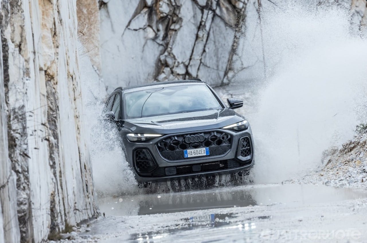 Audi Q5 e-hybrid: così la funzione battery charge fa la differenza nei viaggi