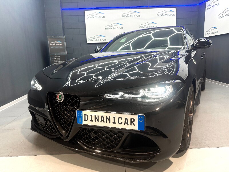 ALFA ROMEO Giulia (2016)
