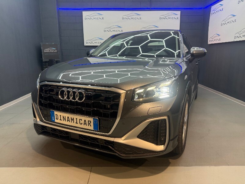 AUDI Q2